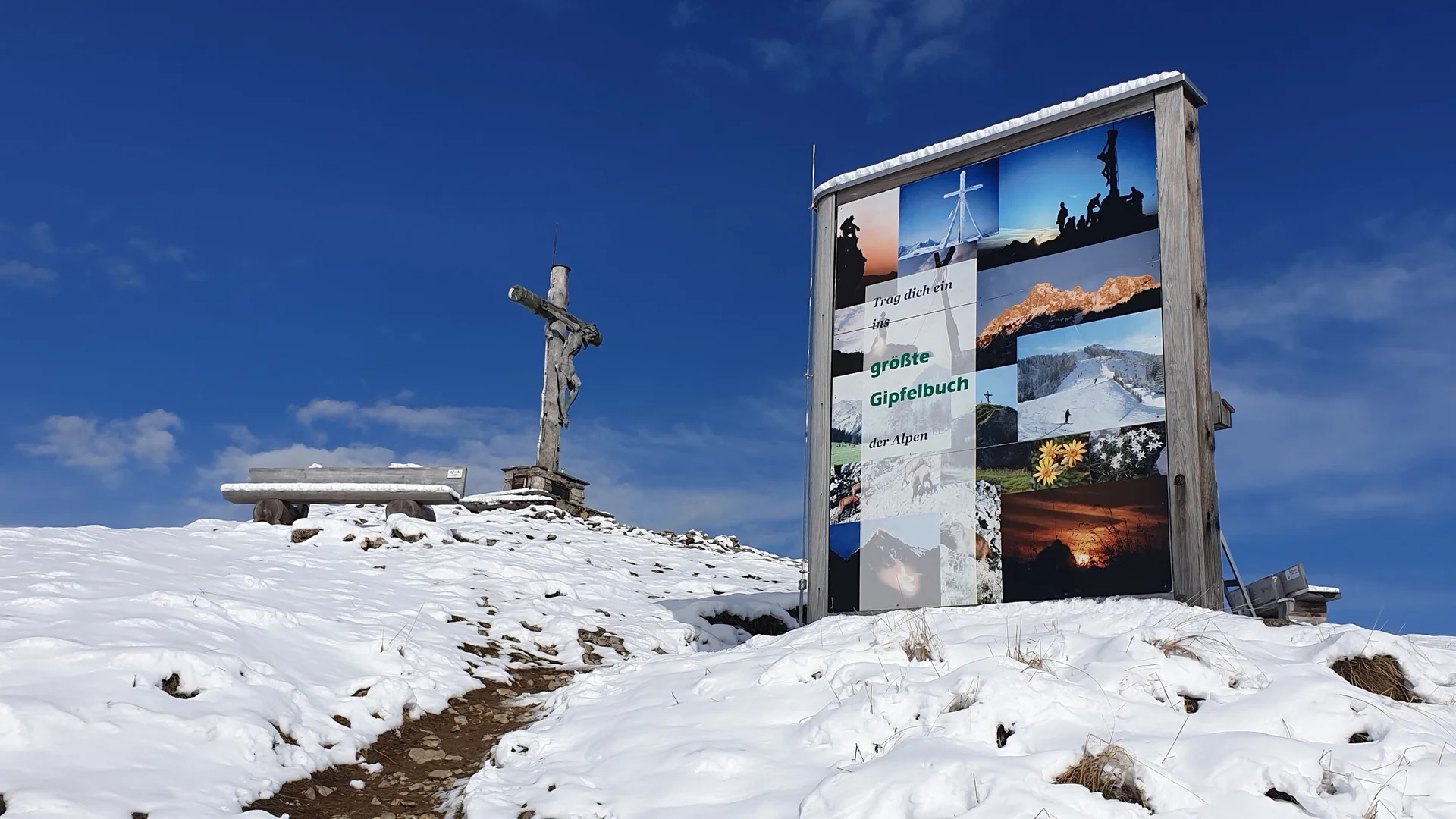 Gipfelkreuz-Gipfelbuch-Neunerköpfle | © DAV/Helga Obermüller