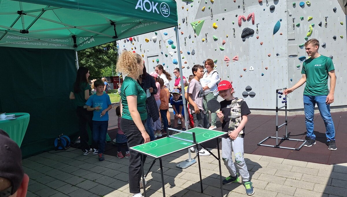 Am AOK-Stand gab es Geschicklichkeitsspiele | © DAV/Barbara Löffler Am AOK-Stand gab es Geschicklichkeitsspiele | © DAV/Barbara Löffler