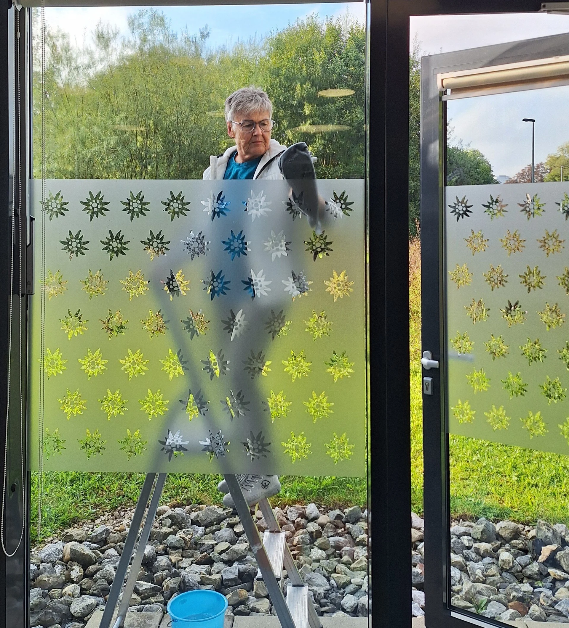 Fleißige Helferinnen und Helfer sorgen für klare Sicht | © DAV/Ulrich Beer