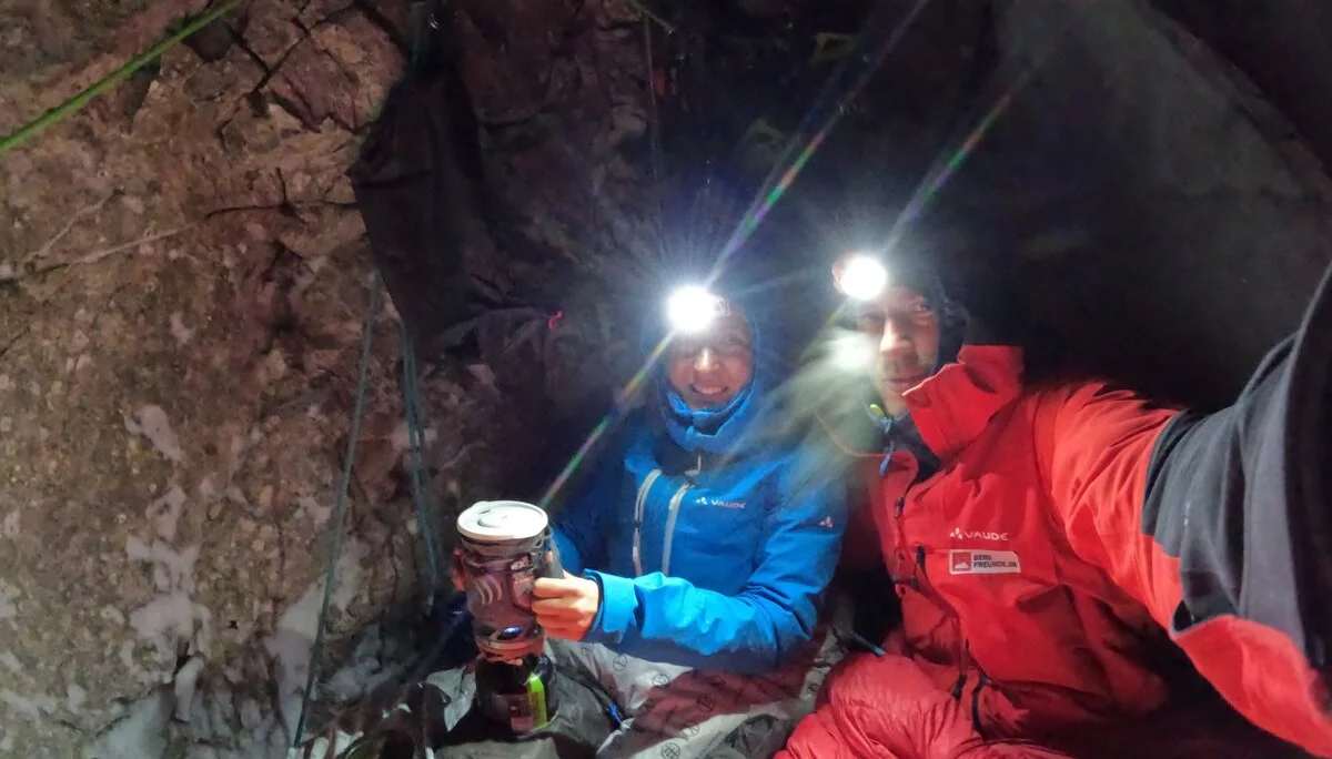 Biwak unterhalb des Plattenpfeilers | © Fritz Miller