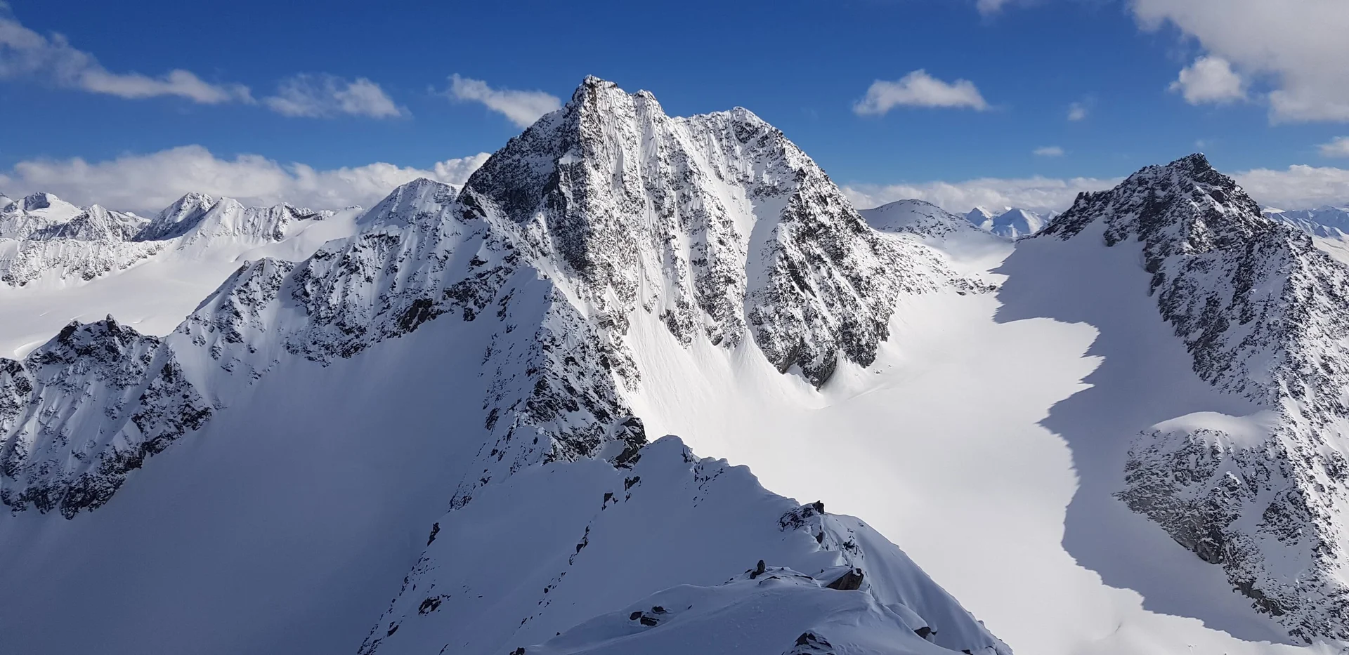 1. Tag Aussicht vom Gipfel | © DAV Martin Weinmüller