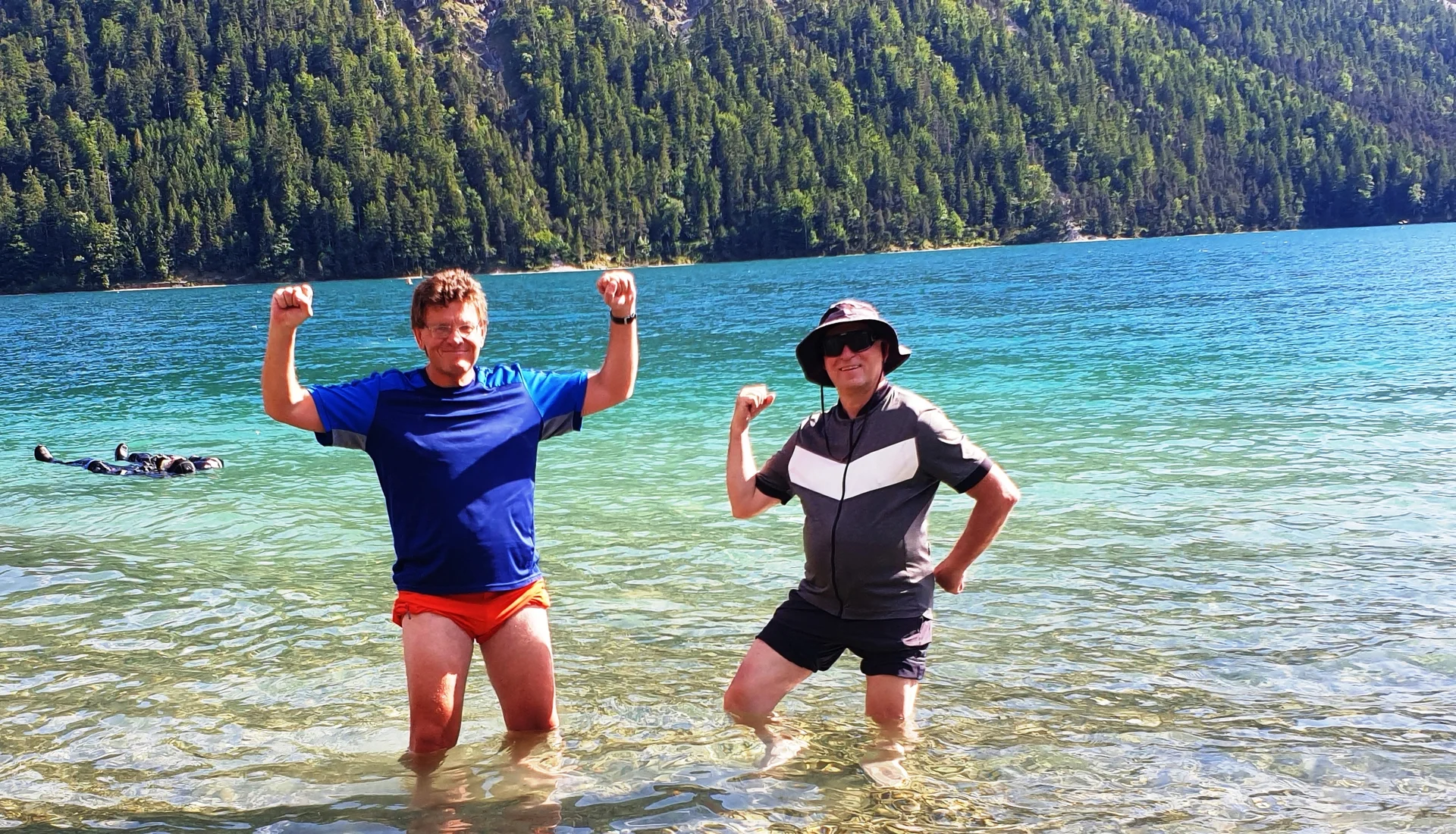 Baden im Plansee - Peter und Max | © DAV/Helga Obermüller
