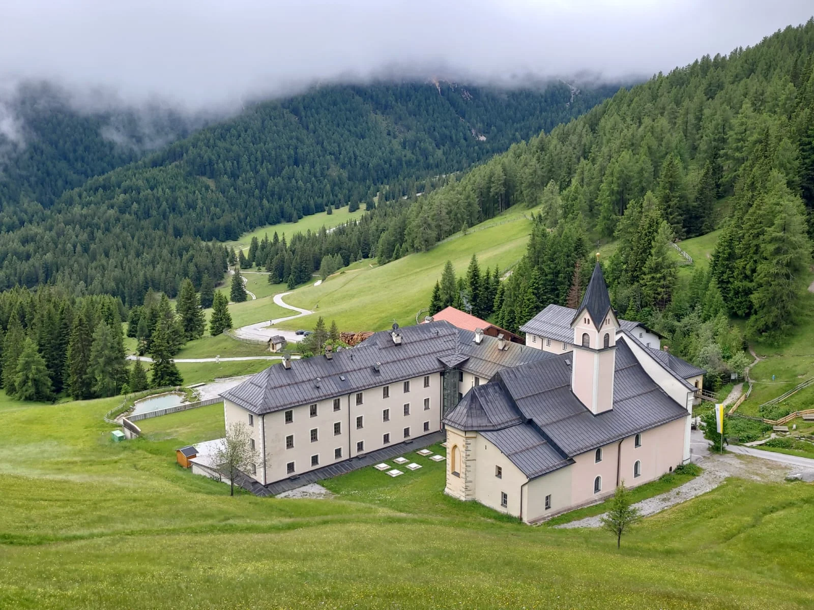 Wallfahrtskirche Maria Waldrast | © Fionna Streit