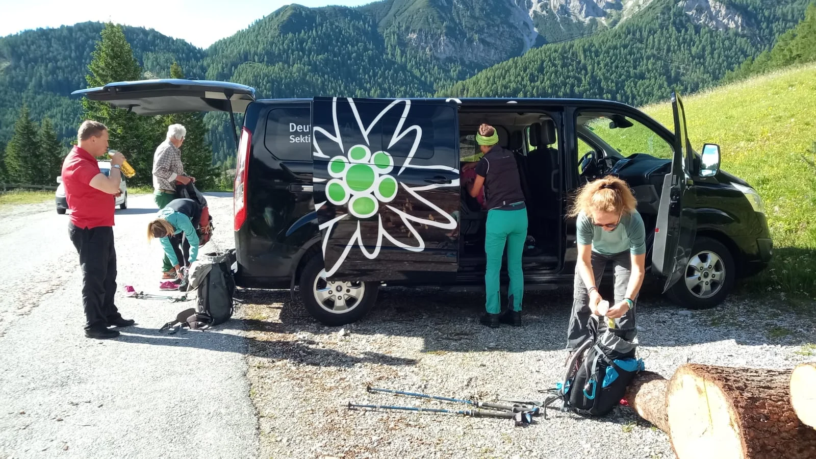 Fahrt mit dem Vereinsbus | © Birgit Baumer-Waltersdorf