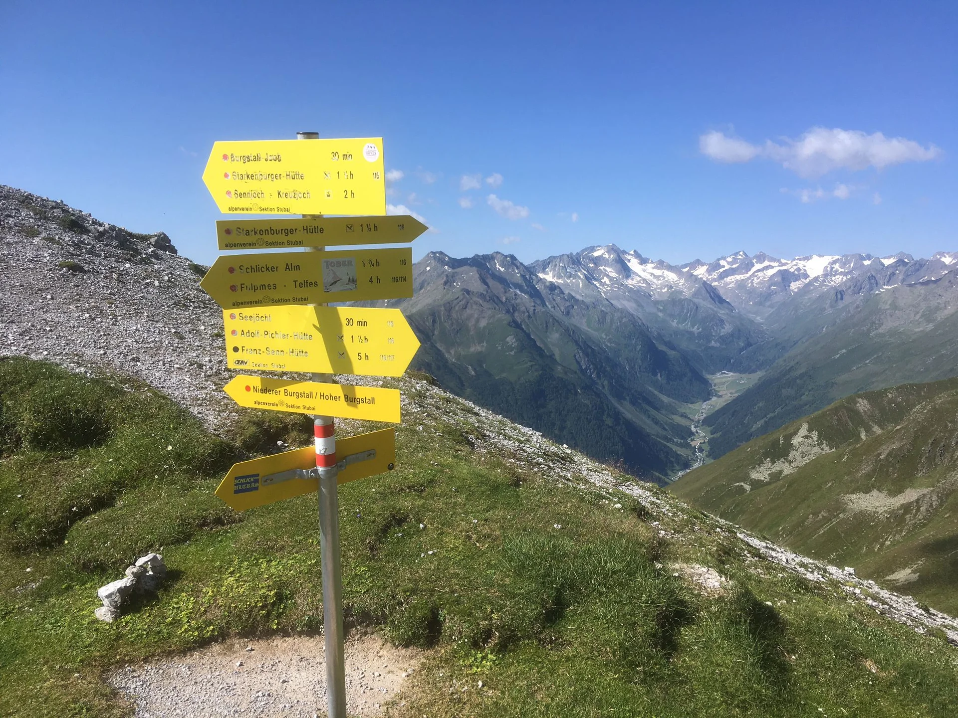 Am Aufstieg zum Burgstall | © Nadja Marka