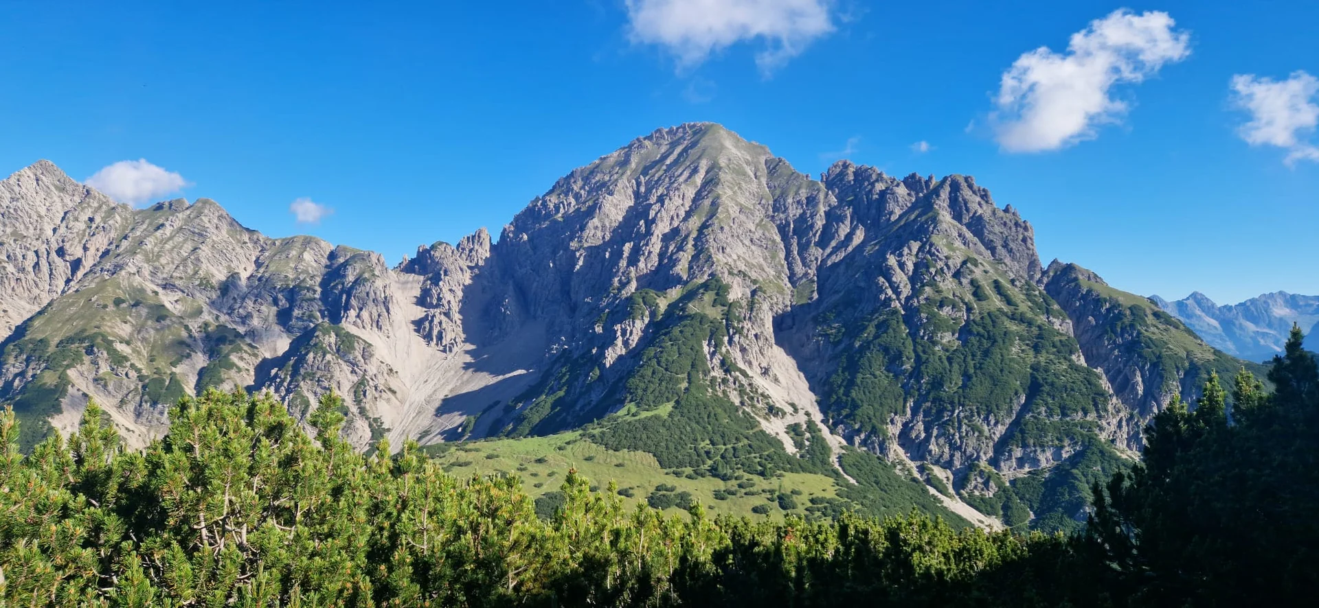 Erlspitze mit Eppzirlerscharte | © Haiko Pohl