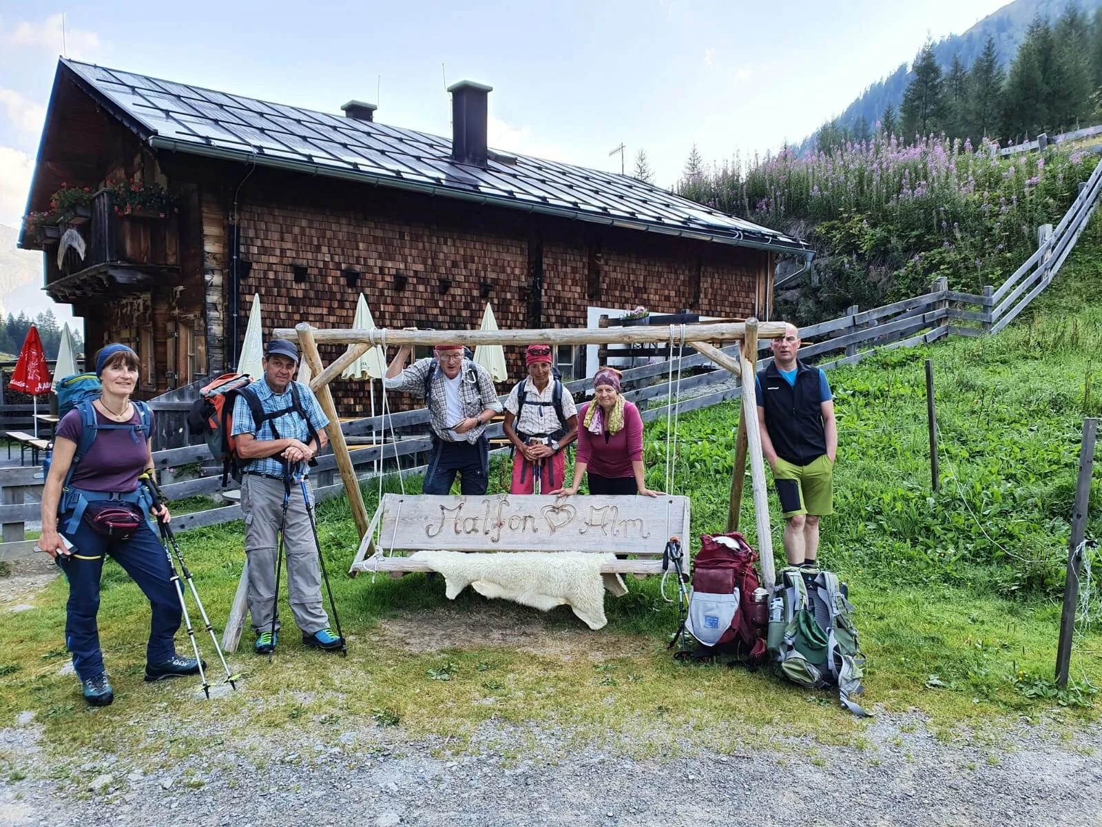 Pause an der Malfon Alm | © Max Bollwein