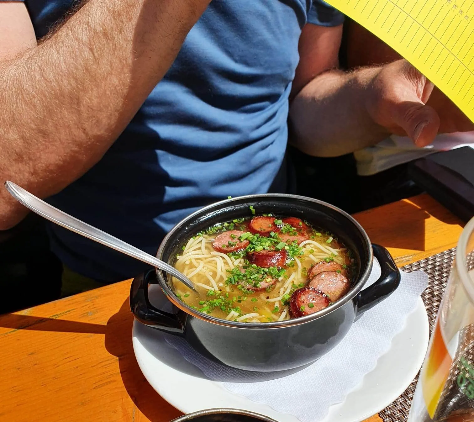 Pause an der Niederelbehütte | © Max Bollwein