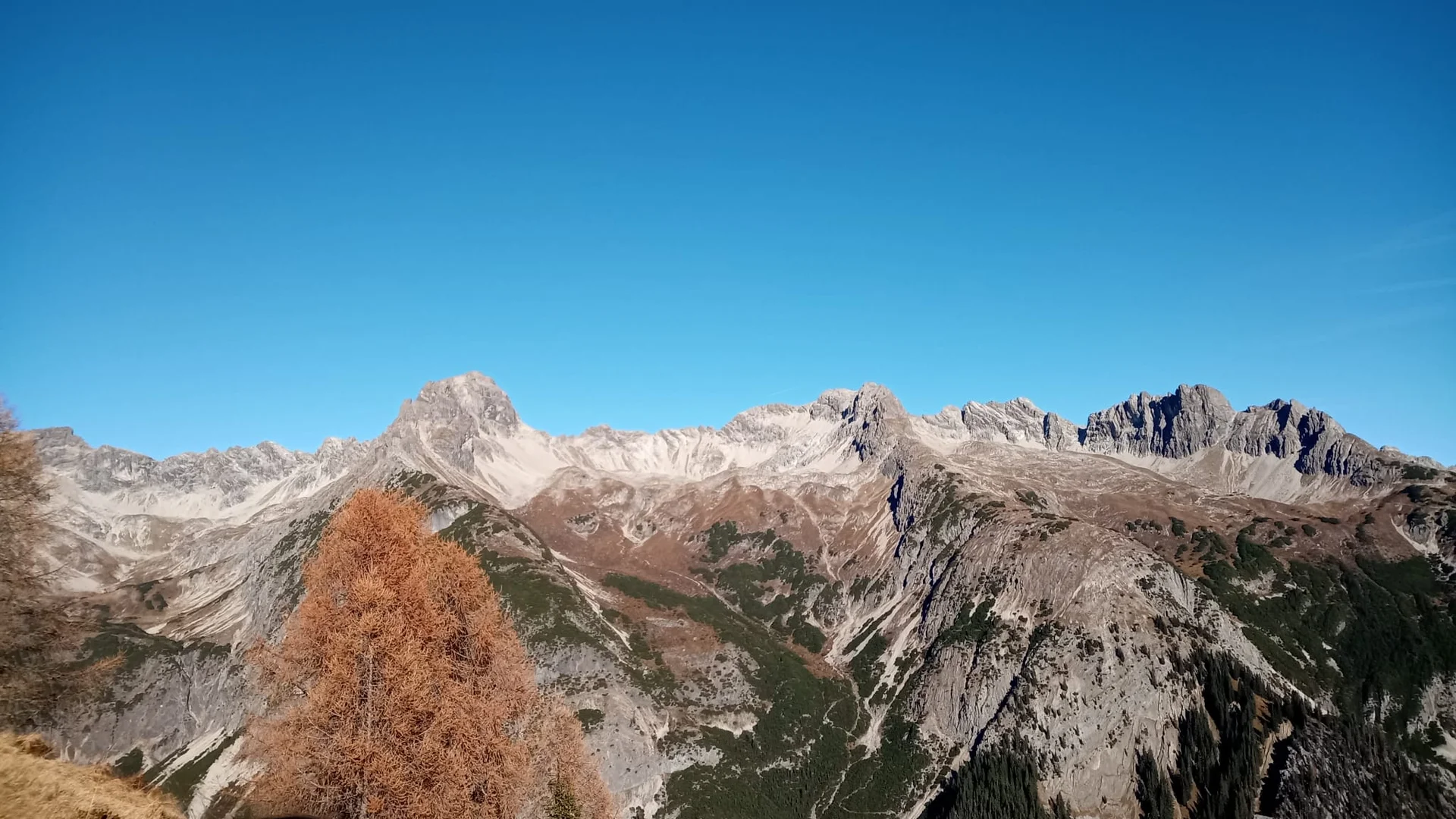 Berge - soweit das Auge reicht | © Birgit Baumer-Waltersdorf