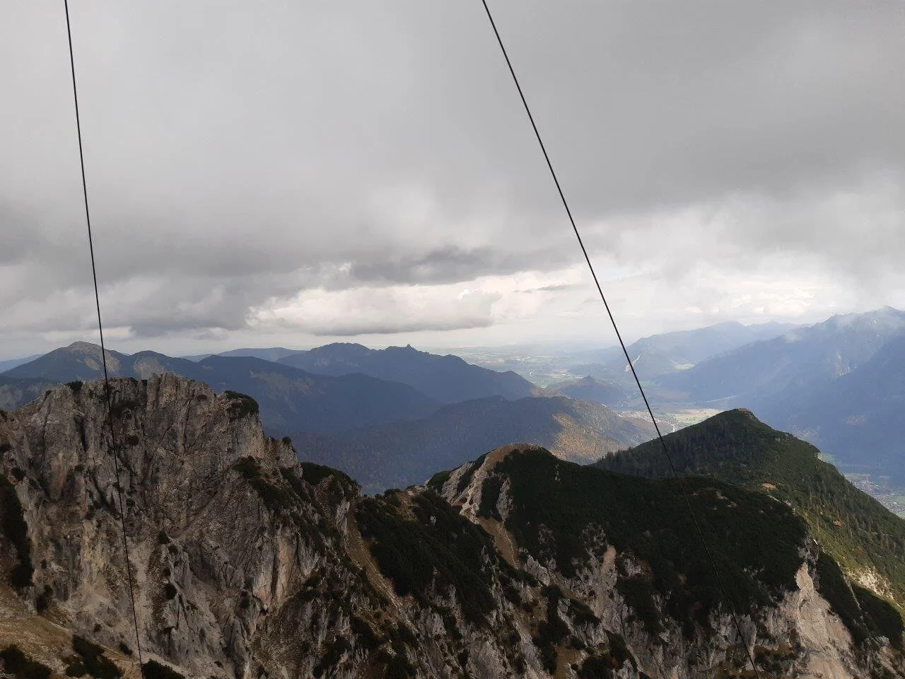 Düsternis über den Gipfeln | © Max Bollwein