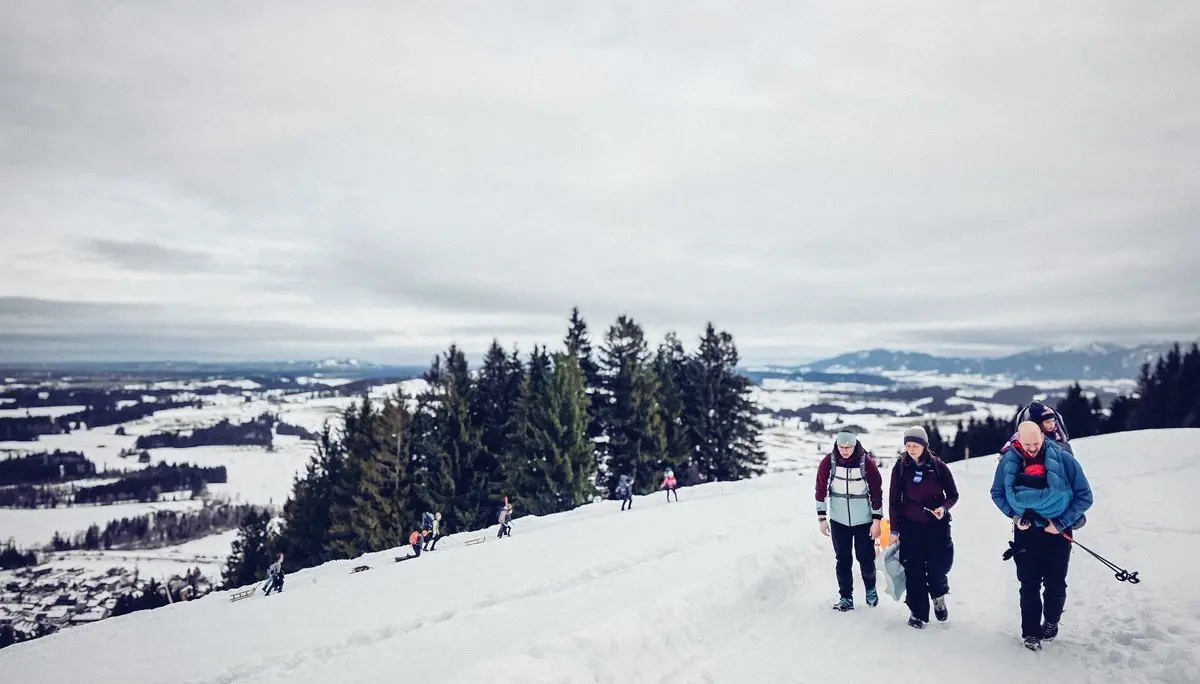 Die Steilwandstöpsel beim Rodeln an der Hündleskopfhütte | © DAV/Sophie Scupin