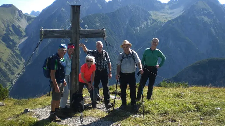 Gipfelkreuz vom Hirschhalskopf | © DAV/Siegfried Stanzel