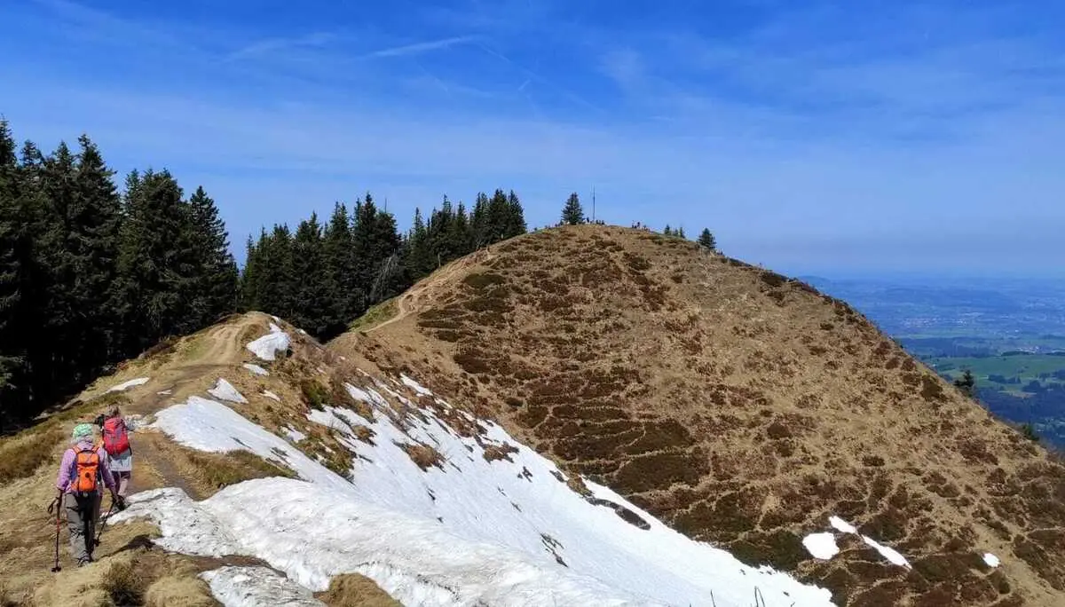 Der Weg Richtung Gipfel | © Alena Srovnalova