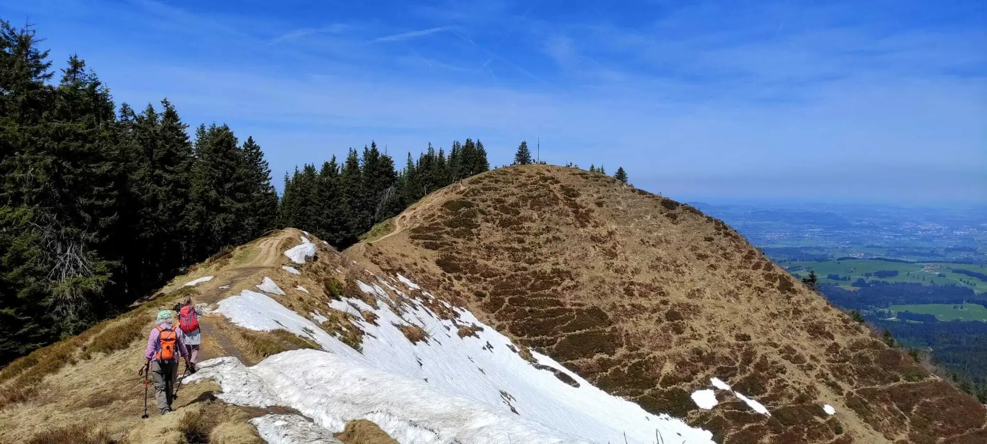 Der Weg Richtung Gipfel | © Alena Srovnalova