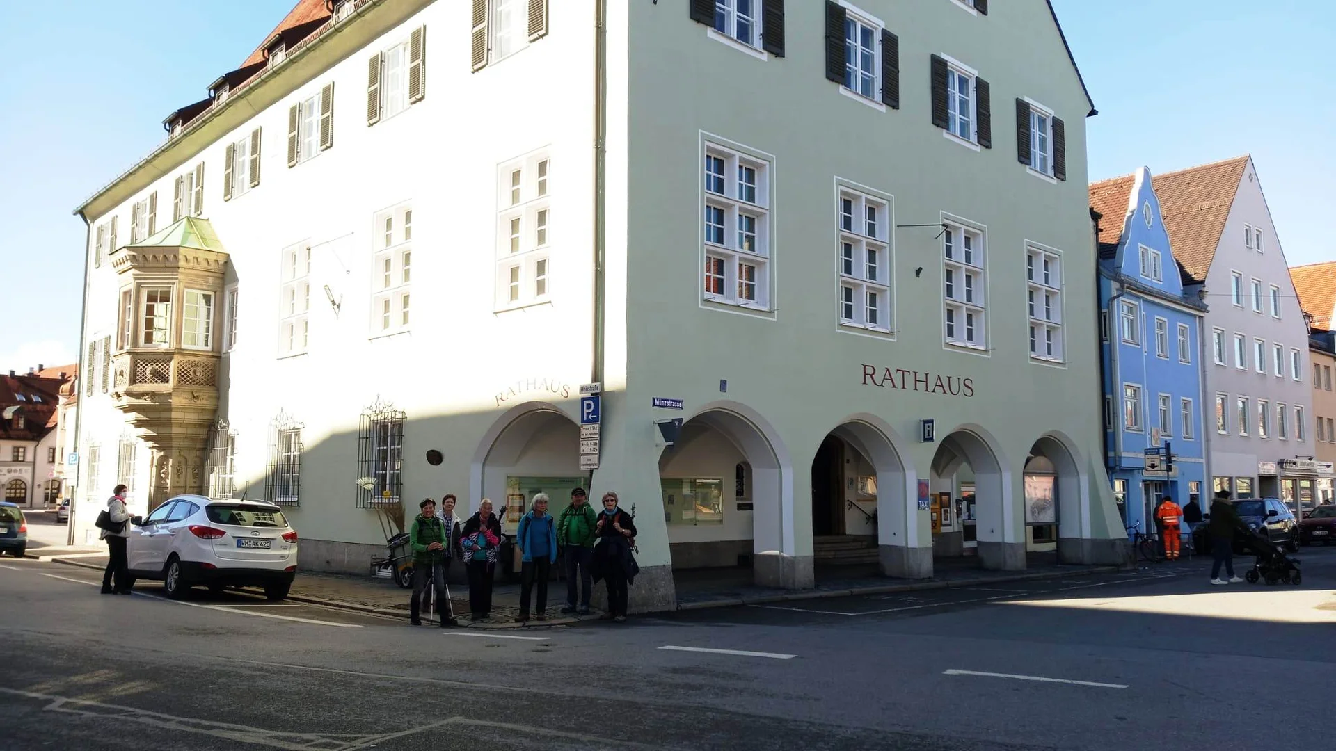 Vor dem Rathaus Schongau | © DAV/Herbert Ginter