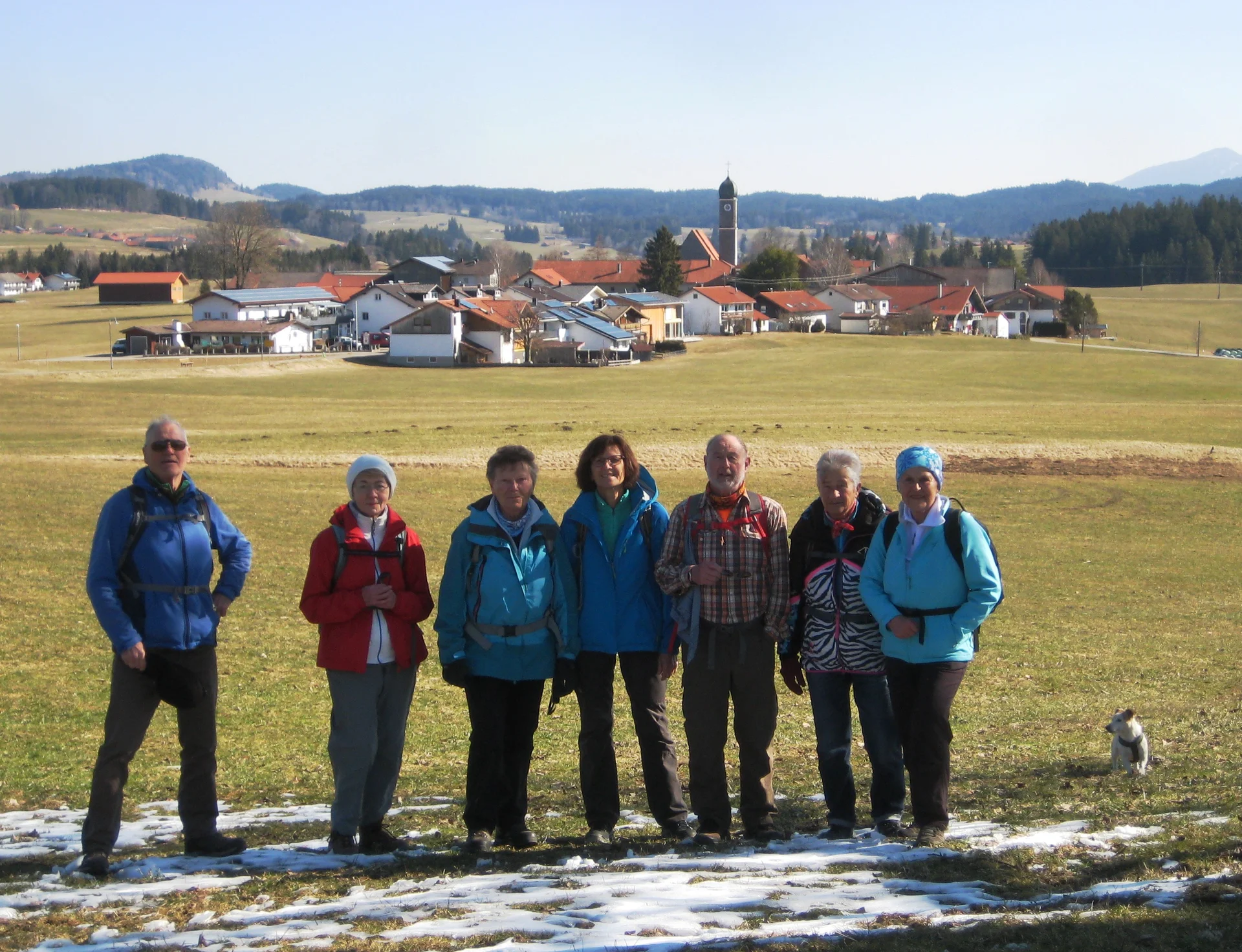 Gruppenbild mit Blick auf Speiden | © DAV/Siegfried Stanzel