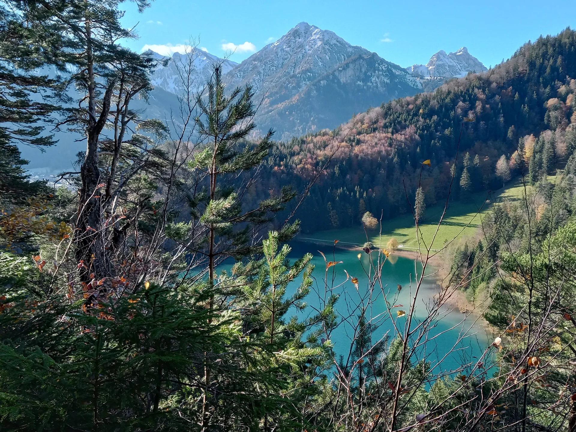 Blick hinunter zum Alatsee | © DAV/Herbert Ginter