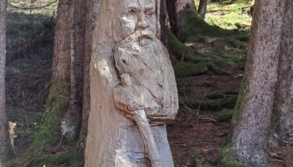 Skulptur am Weg | © Beate Schak