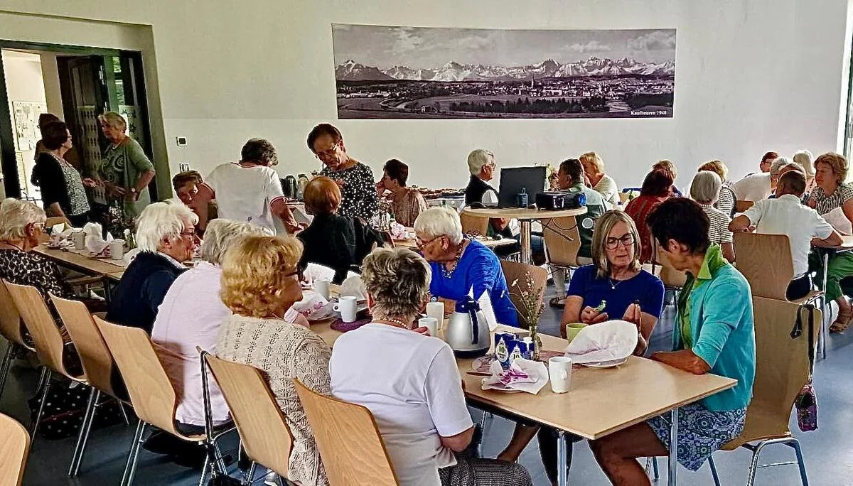 Viele Teilnehmer beim letzten Gruppentreffen | © DAV/Barbara Löffler