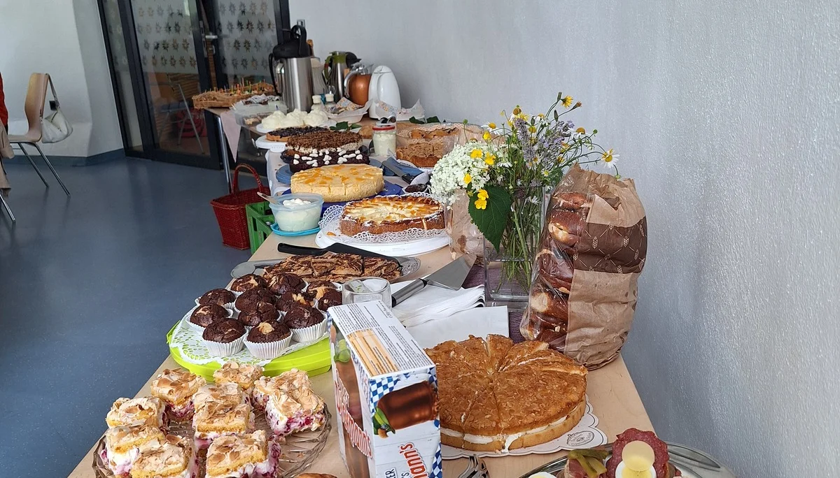 Viele Leckereien für die Gäste | © DAV/Barbara Löffler