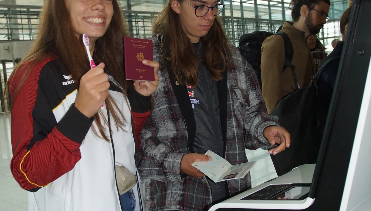 Am Flughafen | © DAV/Andrea Hacker