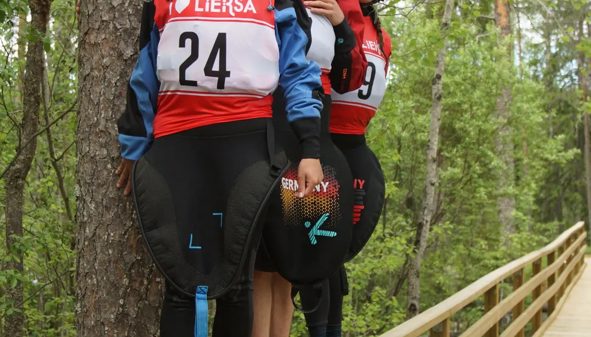 Sonja, Sebastian und Lucia bei der Kanu Freestyle EM in Finnland | © Andrea Hacker