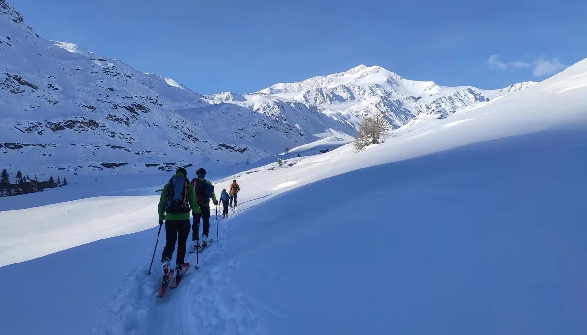 Strahlend blauer Himmel | © DAV/Marvin Hausmann