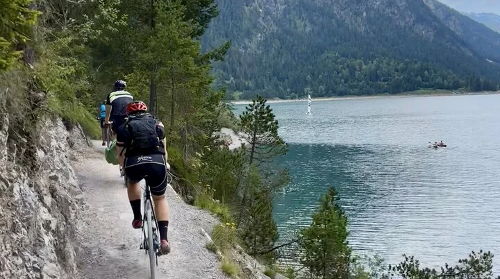 Uferweg am Plansee | © DAV/Valentin Thoss