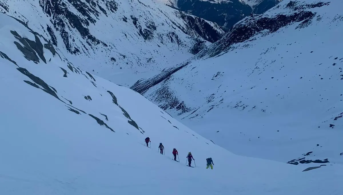 Die "Jungen Wilden" unterwegs zum Tourentraum bei Kaiserwetter | © DAV/Vera Langguth