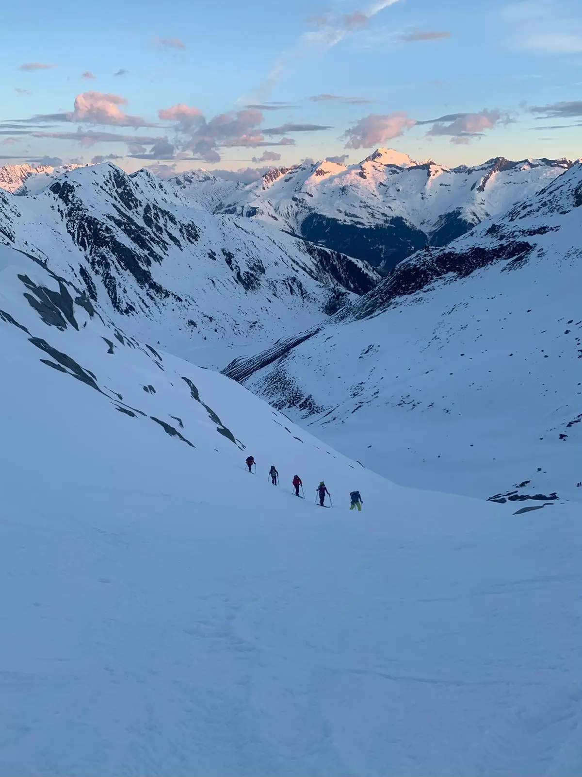 Die "Jungen Wilden" unterwegs zum Tourentraum bei Kaiserwetter | © DAV/Vera Langguth