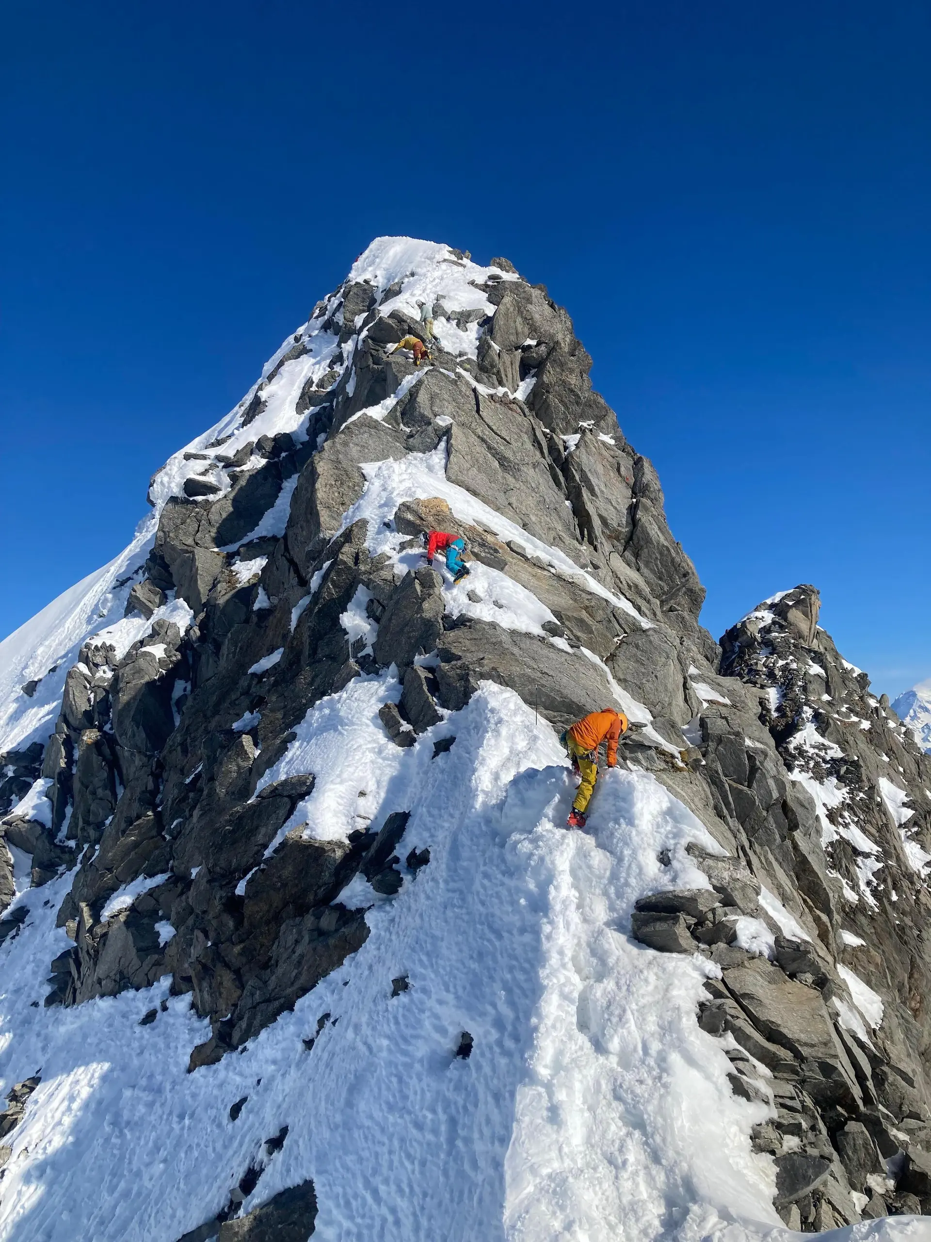 Die "Jungen Wilden" unterwegs zum Tourentraum bei Kaiserwetter | © DAV/Vera Langguth