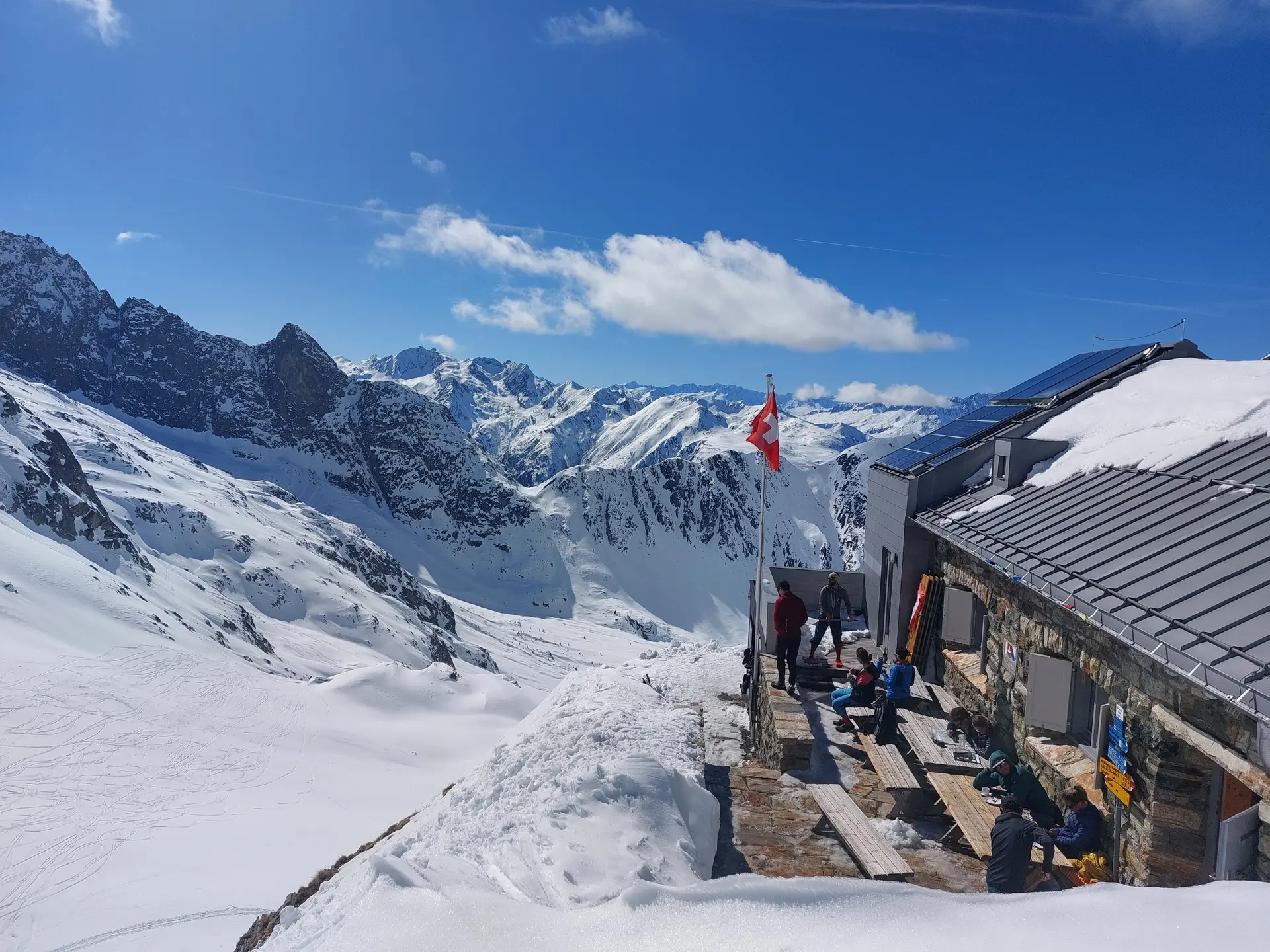 Die "Jungen Wilden" unterwegs zum Tourentraum bei Kaiserwetter | © DAV/Vera Langguth