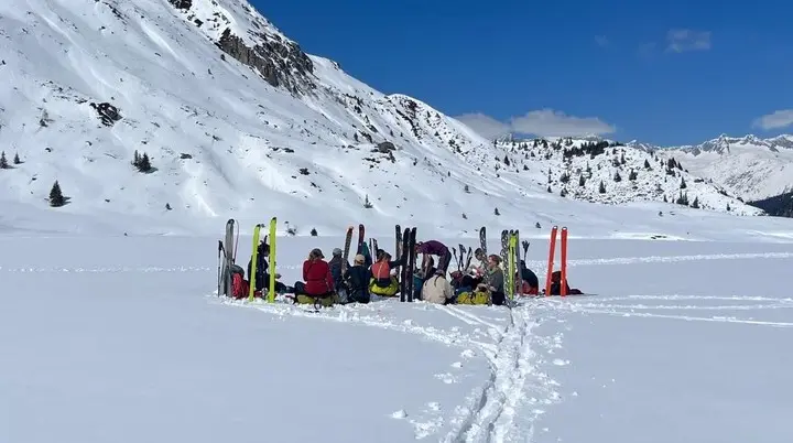 Die "Jungen Wilden" unterwegs zum Tourentraum bei Kaiserwetter | © DAV/Vera Langguth